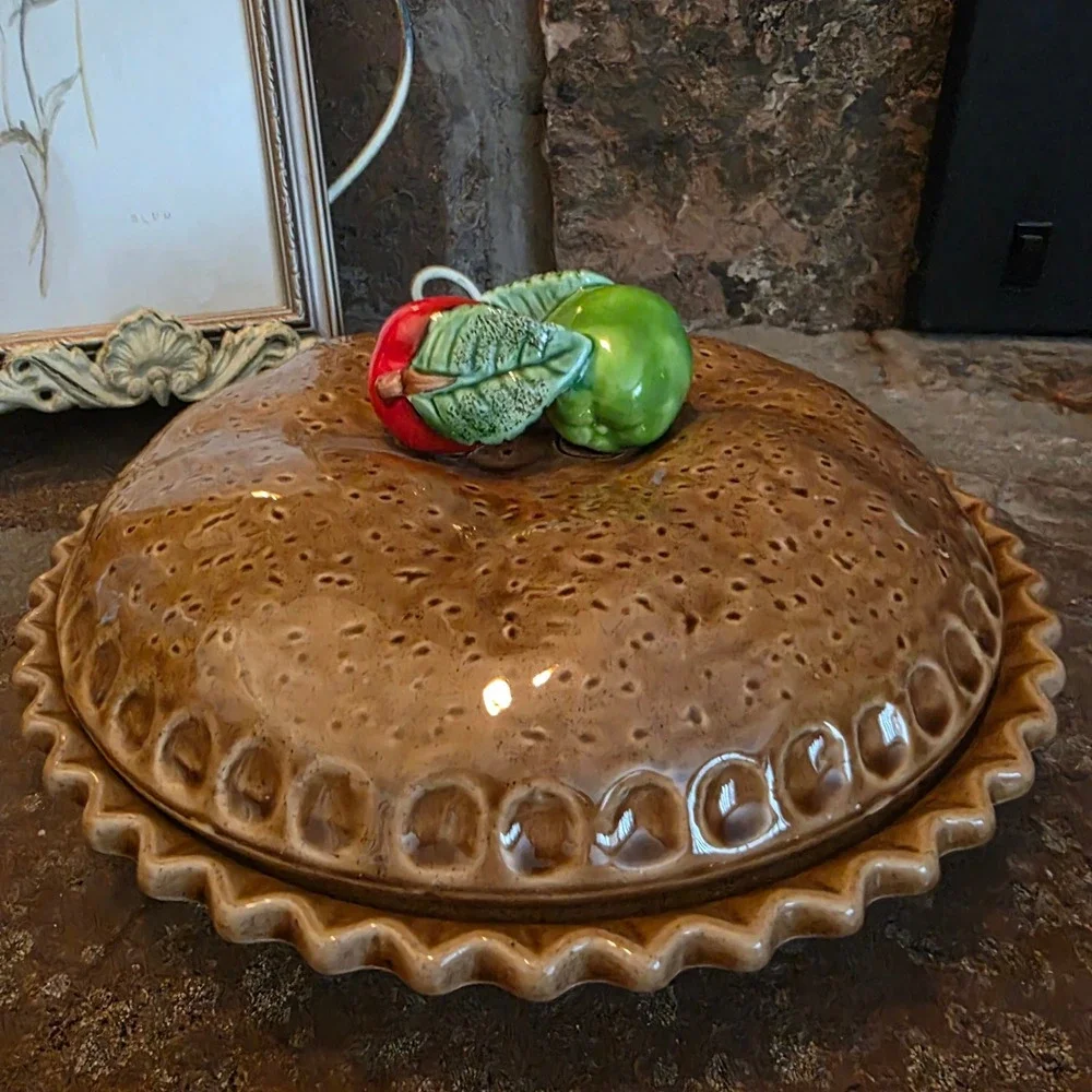 Vintage Ceramic Apple Pear Pie Keeper Domed Lidded Dish Brown Scalloped 11 Inch